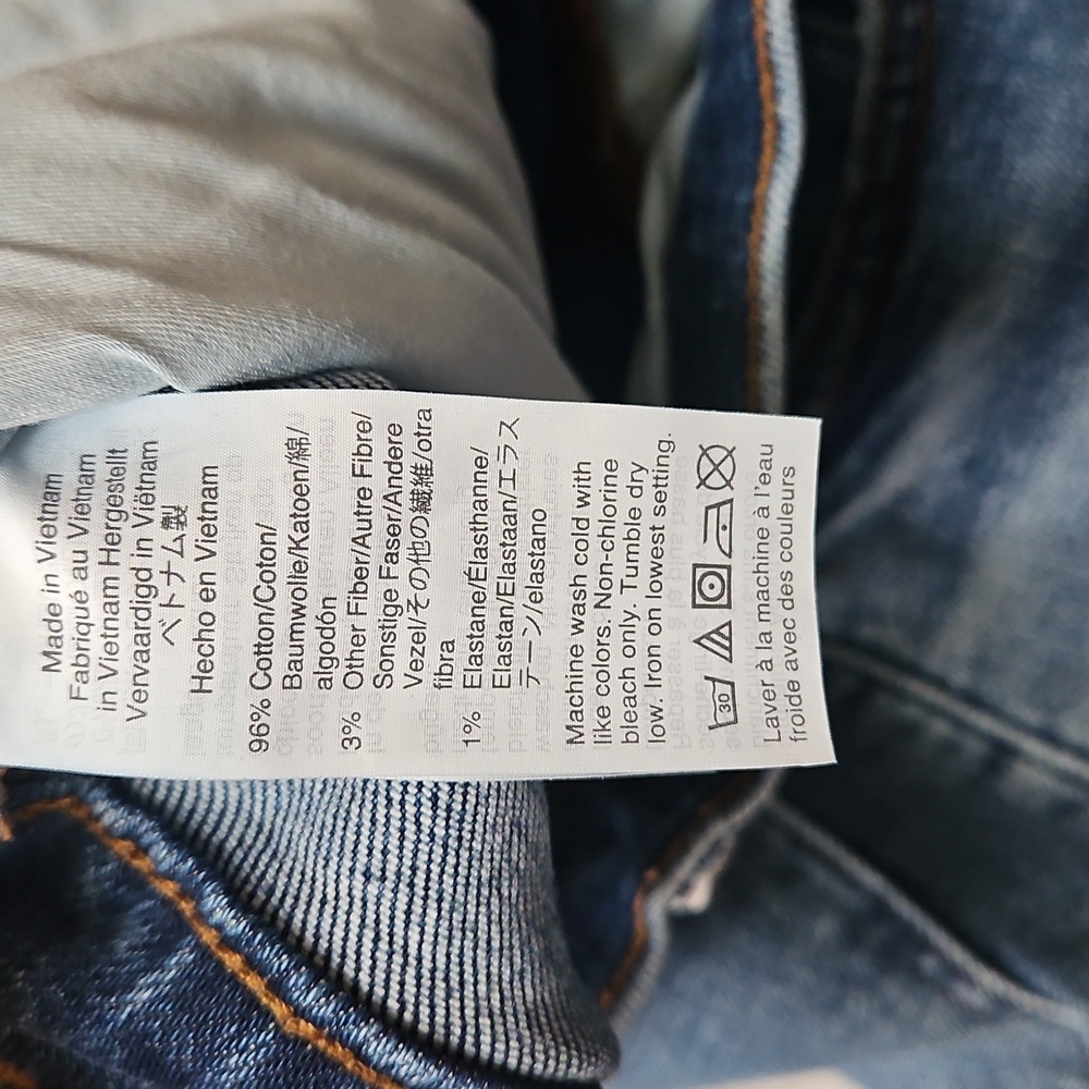 Madewell Light Blue Cropped Ankle Jeans - Picture 3 of 5
